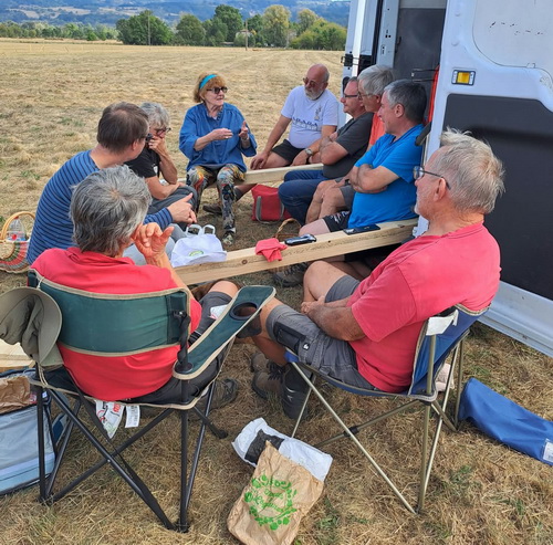 Travaux collectifs au refuge ADADA